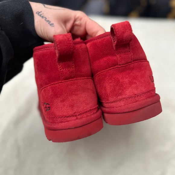 UGG Suede Fur Lined Neumal Boot Lace Up Chukka Ankle Boots - Picture 3 of 8